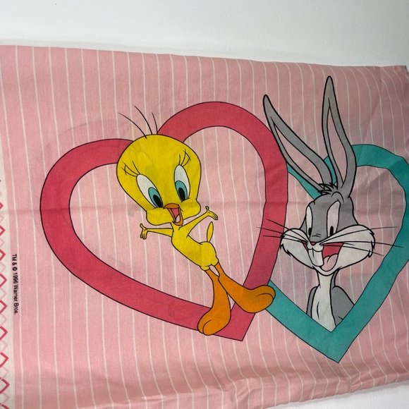 Vintage 1996 Looney Tunes Pillow Case Tweety Bugs Bunny Sylvester Pink Hearts - Picture 5 of 7